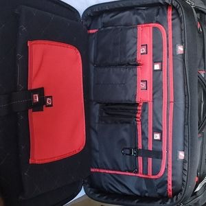 6 Pack Fitness Travel Briefcase